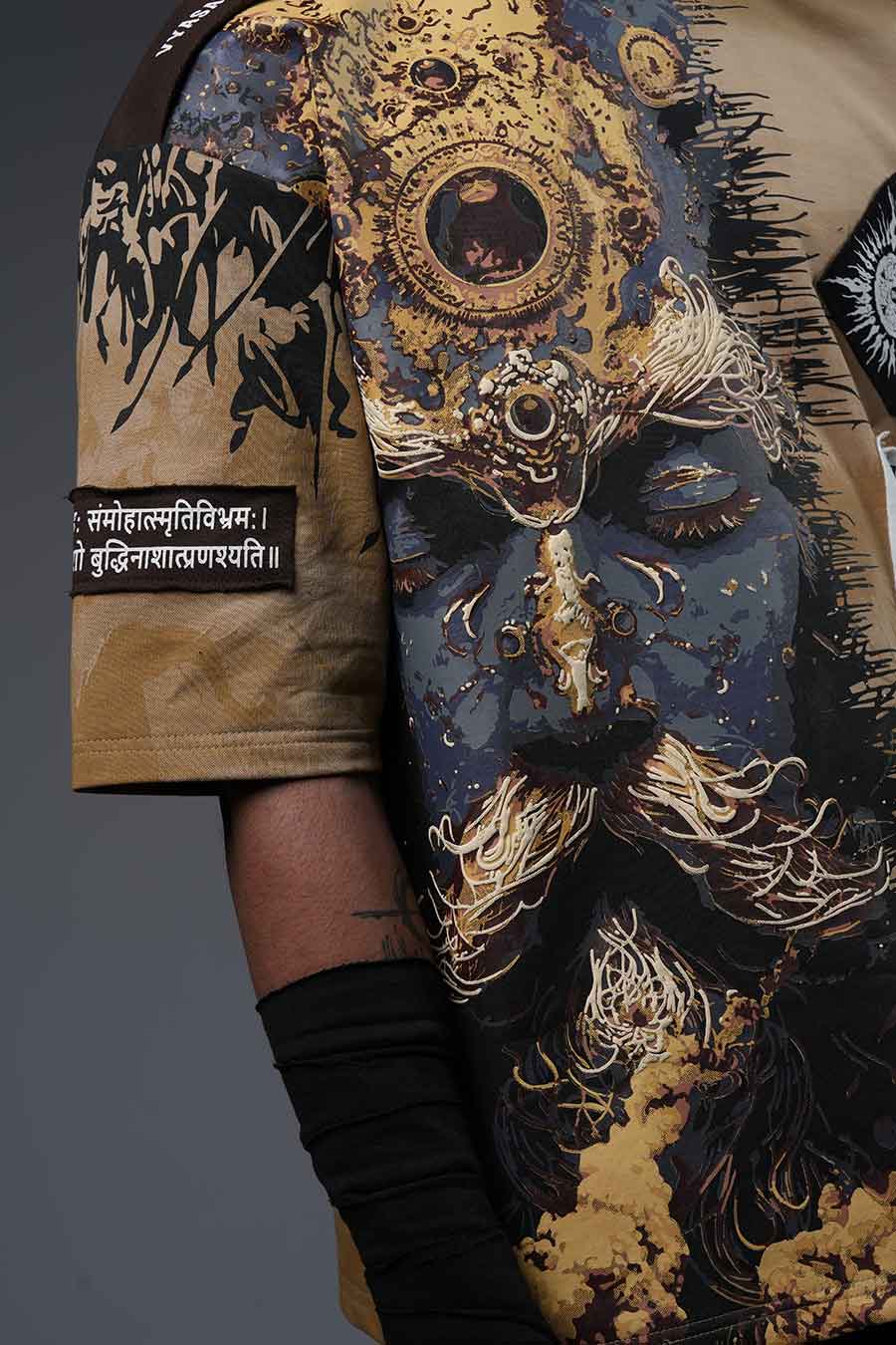 Dronaputra T-shirt