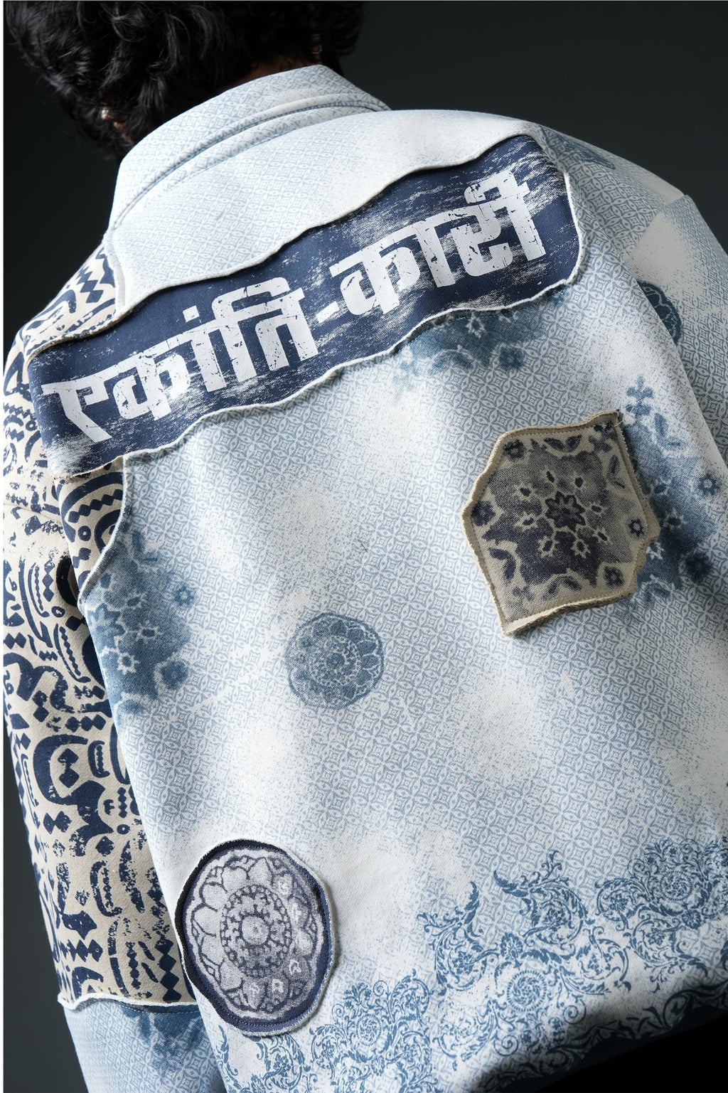 Ekanti-Kari Collared Sweatshirt
